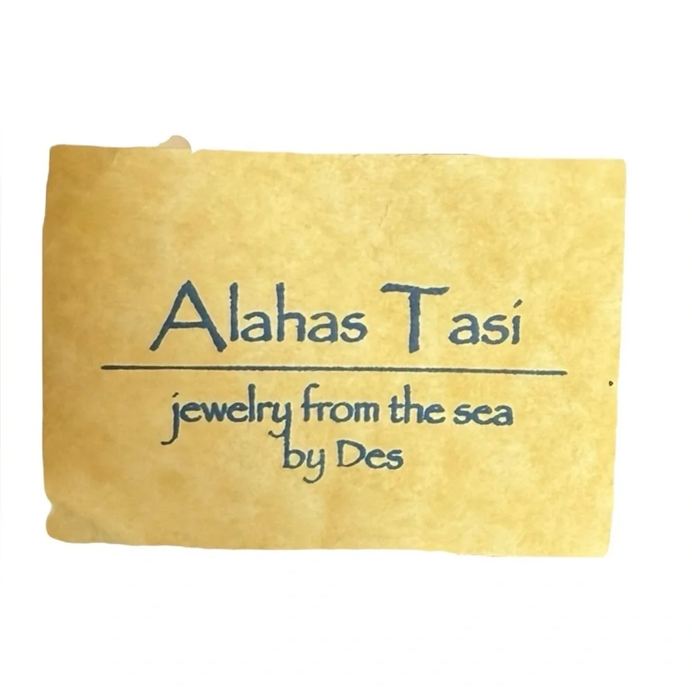 Alahas Tasi Necklace Jewelry Sea Coral Shell Corded 16 Inch
